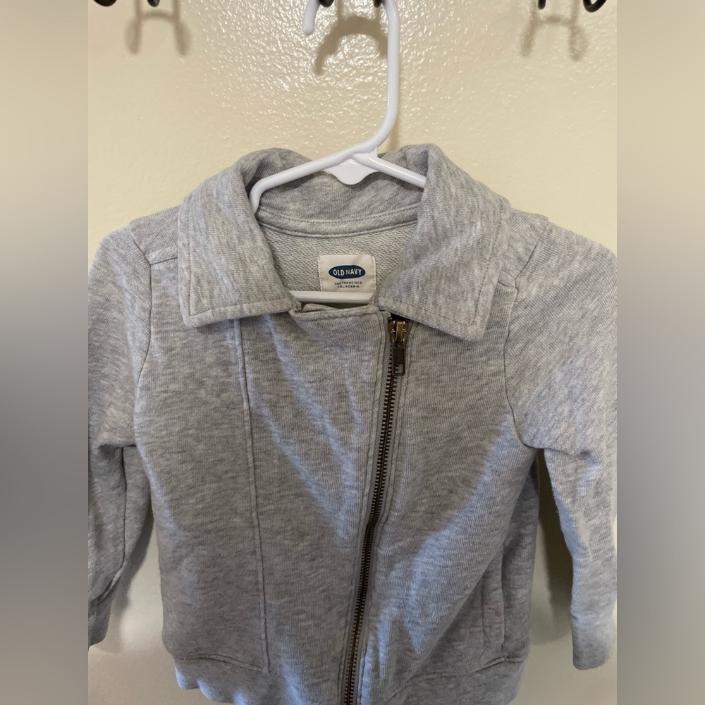 ✨Toddler Girl Old Navy Grey Jacket Size 2T - Picture 3 of 8